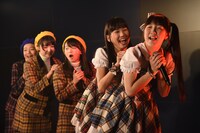 ハコイリ▽ムスメとRYUTistによるコラボレーションの様子。