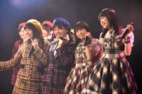 ハコイリ▽ムスメとRYUTistによるコラボレーションの様子。