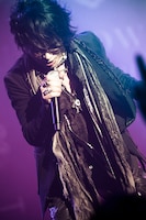 森友嵐士（Vo）（撮影：田中聖太郎）