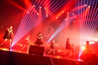 「MAPLEZ 4th ANNIVERSARY LIVE -アルゴリズムと分岐点-」の様子。（写真提供：MAPLE INC.）