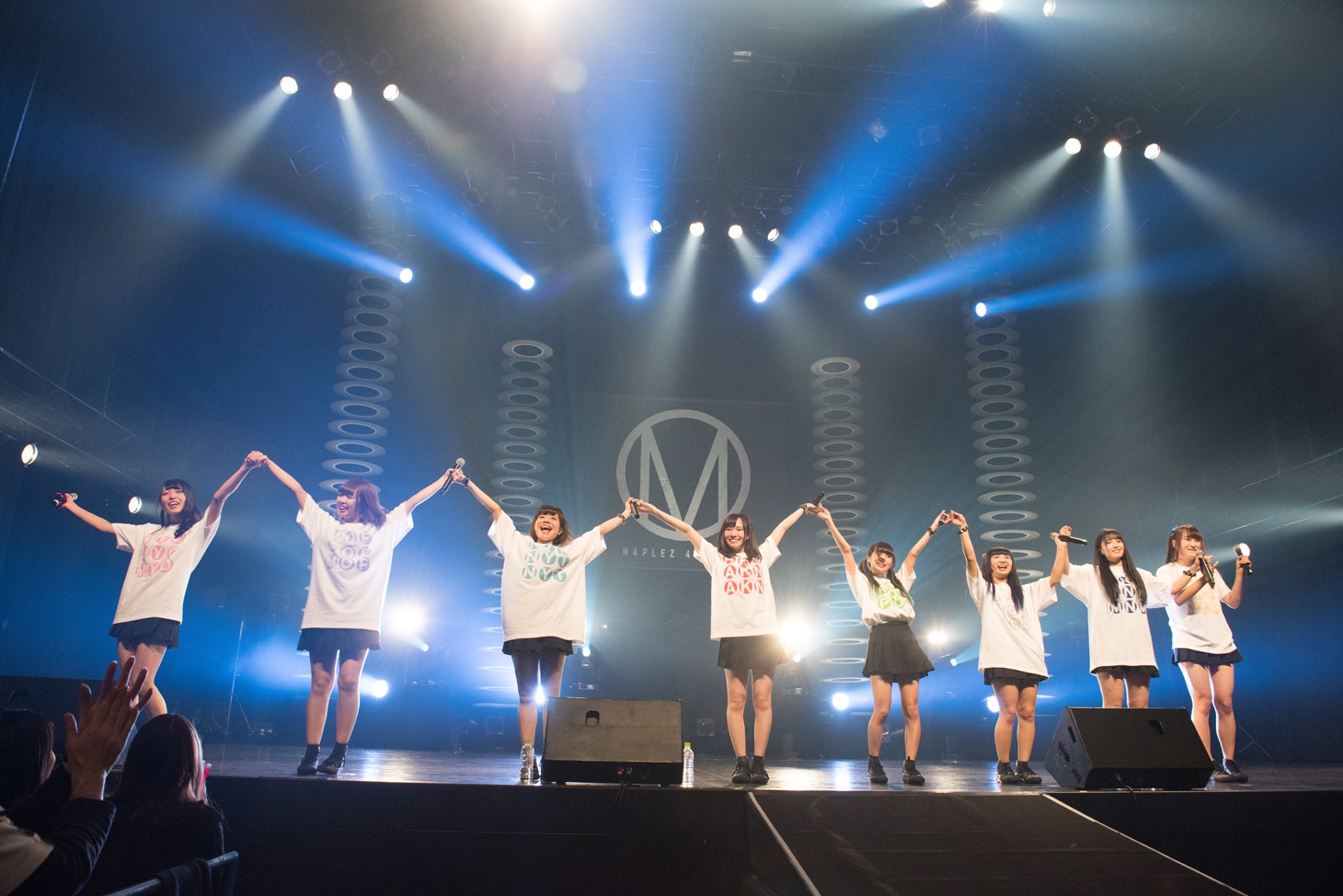 「MAPLEZ 4th ANNIVERSARY LIVE -アルゴリズムと分岐点-」の様子。（写真提供：MAPLE INC.）