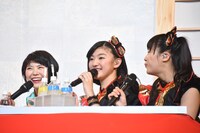 こたつでトークするエビ中とNegicco。