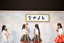 「新春特別公演 私立恵比寿中学×Negicco～当日までには仲良くなろうね～」の様子。