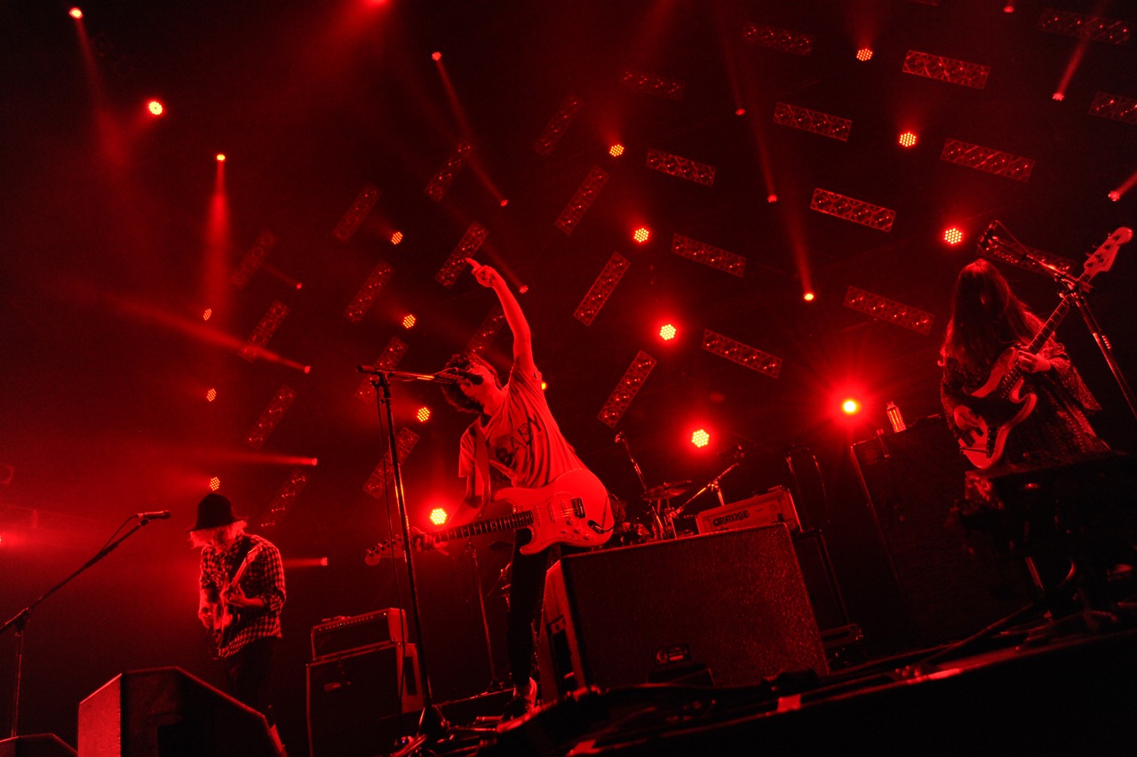 WHITE ASH