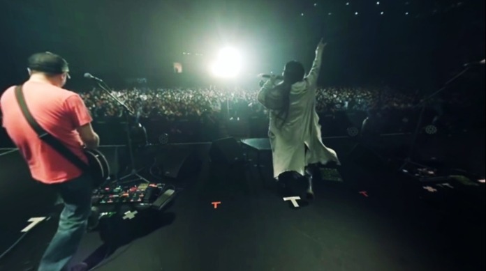 SHAKALABBITSライブ映像のワンシーン。