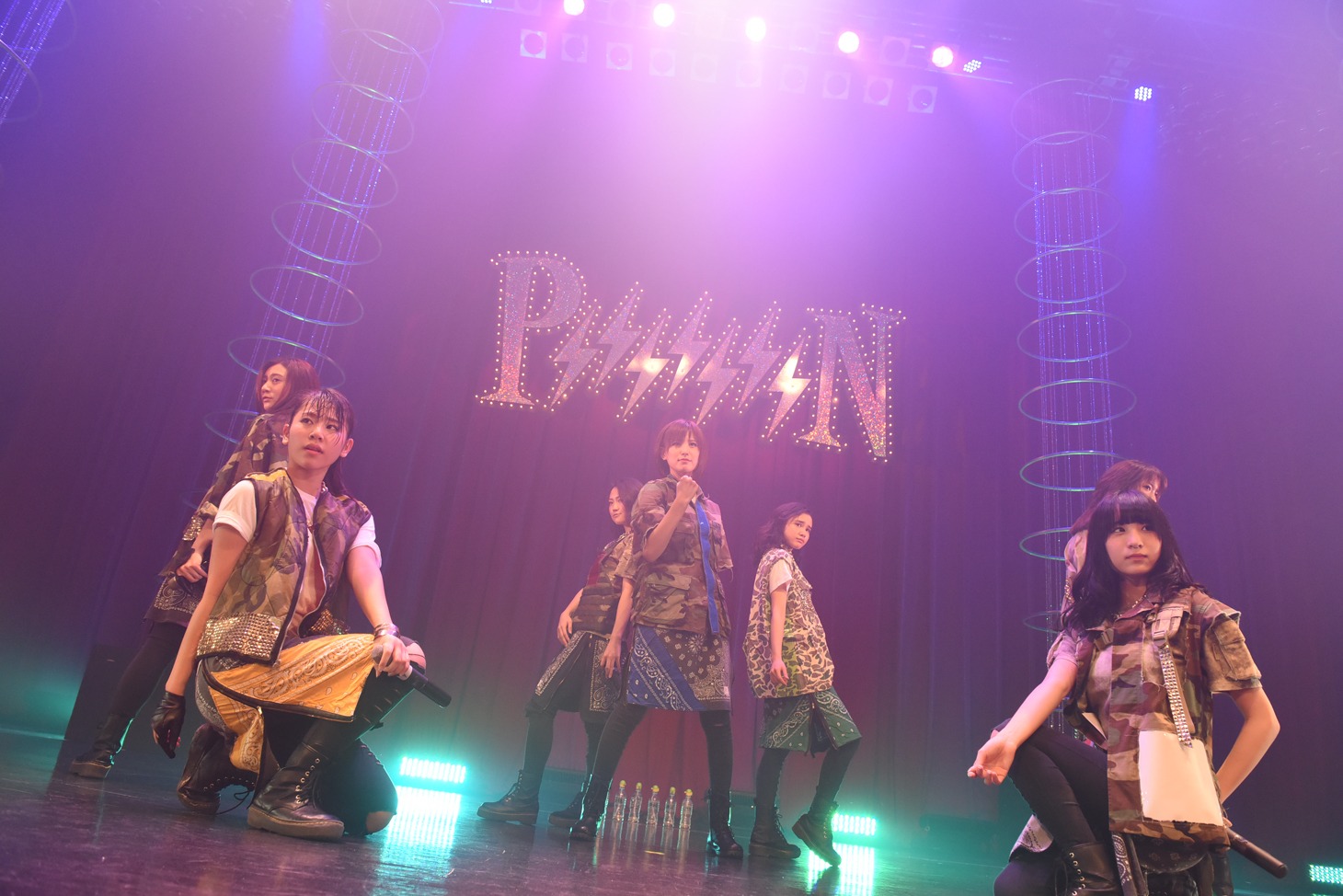 「PiiiiiiiN 3rd ANNIVERSARY LIVE」の様子。