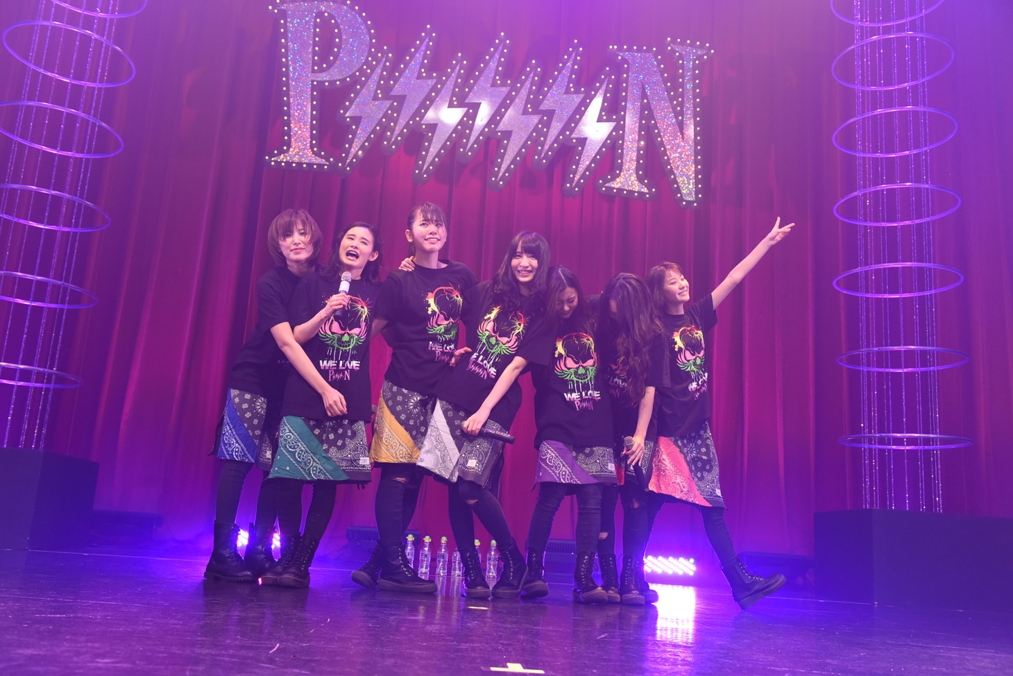 「PiiiiiiiN 3rd ANNIVERSARY LIVE」の様子。