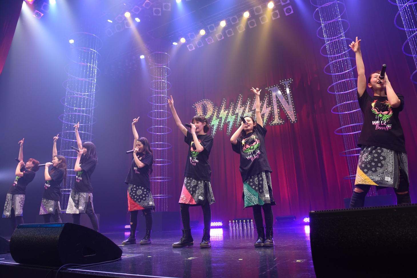 「PiiiiiiiN 3rd ANNIVERSARY LIVE」の様子。