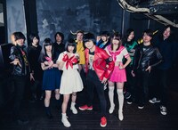 THE 夏の魔物とシン・マモノBAND（撮影：二宮ユーキ）