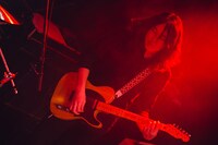 林宏敏（G）（撮影：二宮ユーキ）