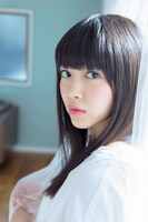 「週刊ビッグコミックスピリッツ」6号掲載グラビア (c)小学館・週刊ビッグコミックスピリッツ