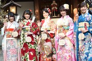 左から北野日奈子、堀未央奈、生田絵梨花、中元日芽香、斎藤ちはる。