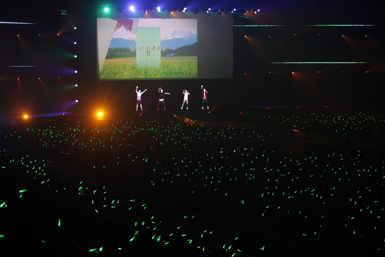 人気画像1位は「GReeeeN10周年ライブでファンと初対面、菅田将暉らグリーンボーイズも駆け付ける」より、GReeeeN。