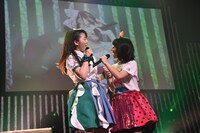 左から希山愛（ばってん少女隊）、内山あみ（ロッカジャポニカ）。