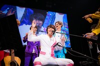 タカシの企画「やでのフォーク村」の様子。（撮影：米山三郎）