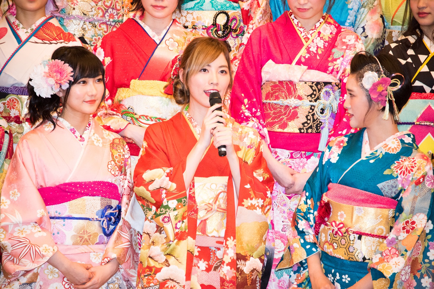 左から矢倉楓子（NMB48）、松井珠理奈（SKE48）、兒玉遥（HKT48 / AKB48）。