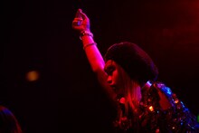 麻珠（撮影：三吉ツカサ[Showcase]）