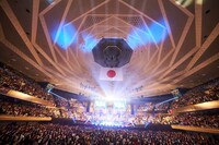 Little Glee Monster「Little Glee Monster LIVE in 武道館～はじまりのうた～」の様子。（撮影：三吉ツカサ[Showcase]）