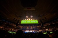 Little Glee Monster「Little Glee Monster LIVE in 武道館～はじまりのうた～」の様子。（撮影：三吉ツカサ[Showcase]）