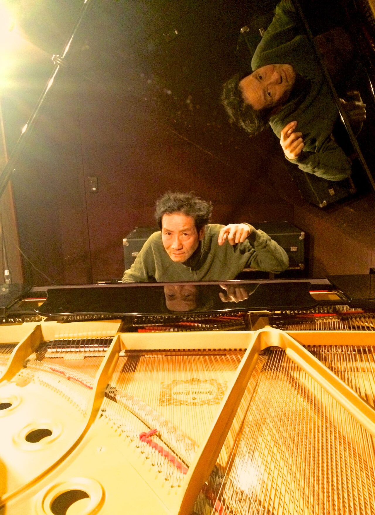 遠藤賢司が胃がんのため70歳で死去、年明けに音楽葬