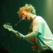 菅ひであき（QOOLAND）