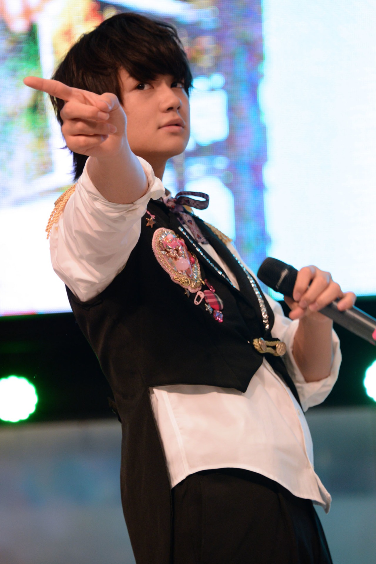 佐野勇斗