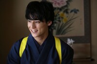 「次ナルTV-G」MCのユースケ（超特急）。