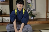 「次ナルTV-G」MCのユースケ（超特急）。