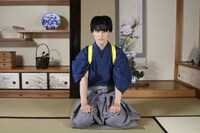 「次ナルTV-G」MCのユースケ（超特急）。