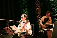 左から七尾旅人、梅津和時。（撮影：新保勇樹）