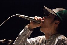 七尾旅人（撮影：新保勇樹）