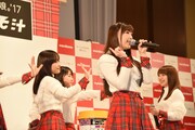 新曲「モーニングみそ汁」を初披露するモーニング娘。'17。