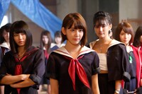 「キャバすか学園」のワンシーン。 (c)「キャバすか学園」製作委員会