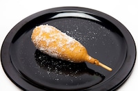 オリジナルフード「フレンチドック」イメージ。