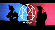 The Mirraz「ペ・ル・ソ・ナ~邪魔しないでよ~」のミュージックビデオのワンシーン。