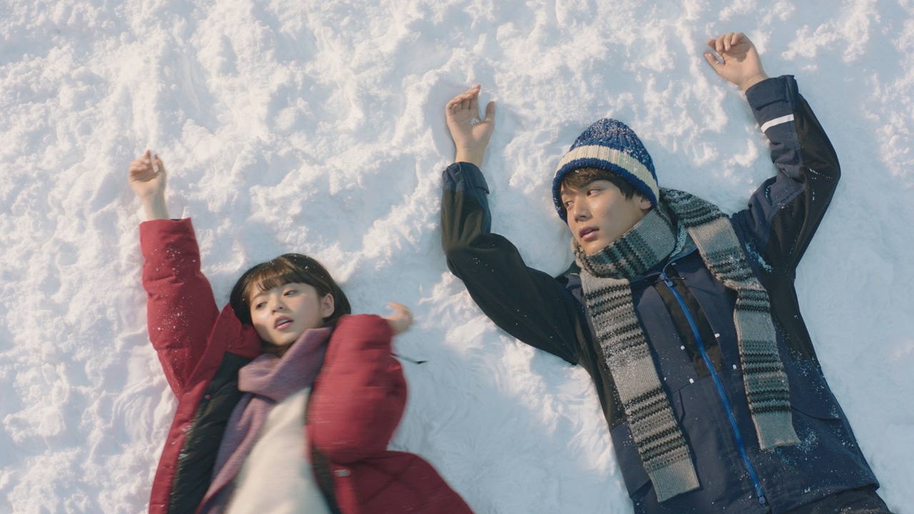 「タウンワーク」の新CM「雪国篇」のワンシーン。
