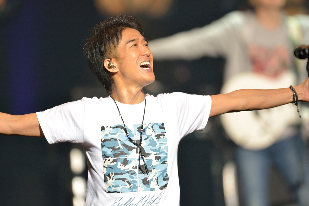 DEEN「DEEN at 武道館 2016 LIVE JOY SPECIAL ～Ballad Night～」東京・日本武道館公演の様子。（写真提供：EPICレコードジャパン）