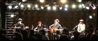 「Acoustic Live in Tokyo and Osaka」ダイジェスト映像のワンシーン。