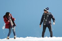 「タウンワーク」の新CM「雪国篇」のメイキングショット。