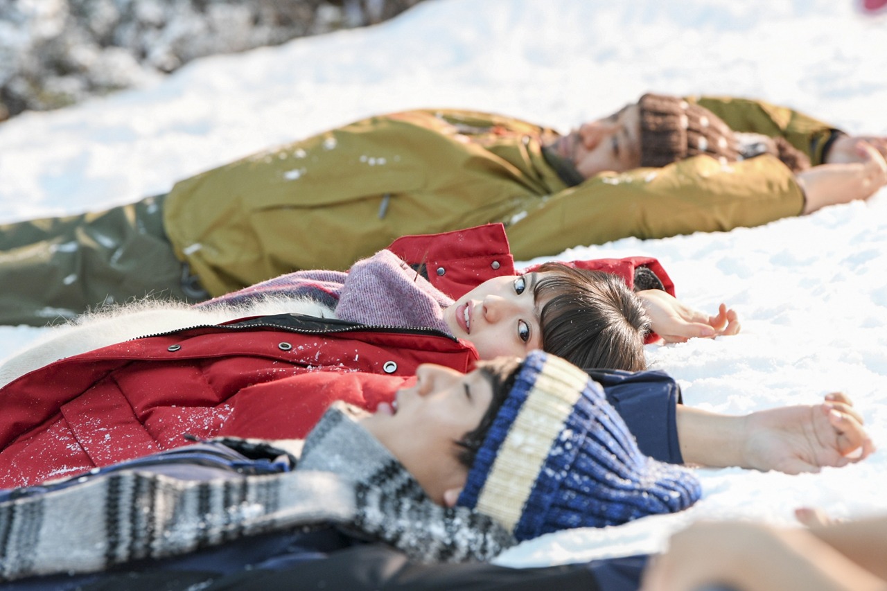 「タウンワーク」の新CM「雪国篇」のメイキングショット。