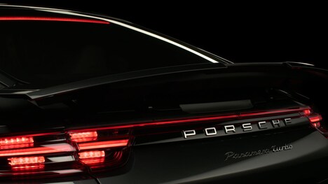 ポルシェ ジャパン株式会社 新型パナメーラCMのワンシーン。