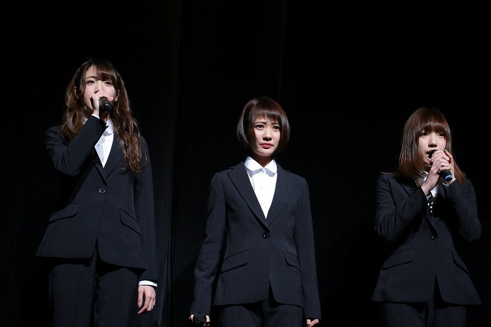 「夢みるアドレセンス アルバム発売延期に3枚返しだ！ツアー2017」大阪・なんばHatch公演オープニングの様子。（撮影：渡邉一生）