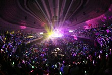 「でんぱ組.inc 幕神アリーナツアー2017 電波良好Wi-Fi完備！」1月14日公演の様子。（写真提供：ディアステージ）