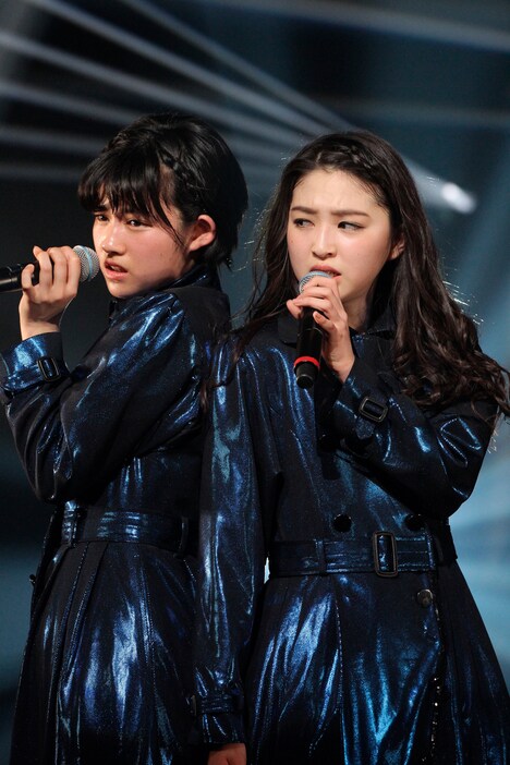 左から脇あかり、上西星来。（写真提供：EPICレコードジャパン）