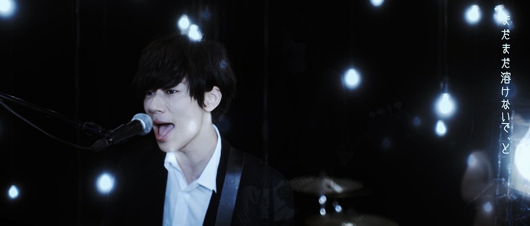 [Alexandros]「SNOW SOUND」ミュージックビデオのワンシーン。