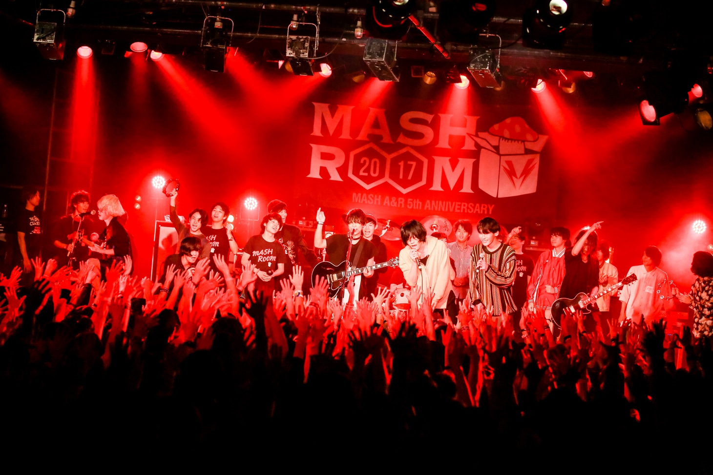 「MASH A&R 5th ANNIVERSARY『MASHROOM 2017』」アンコールの様子。（Photo by Viola Kam [V'z Twinkle]）