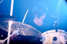 中西雅哉（Dr / THE ORAL CIGARETTES）（Photo by Viola Kam [V'z Twinkle]）