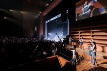 「Flower Theater 2016 ～THIS IS Flower～」最終公演の様子。（写真提供：LDH）