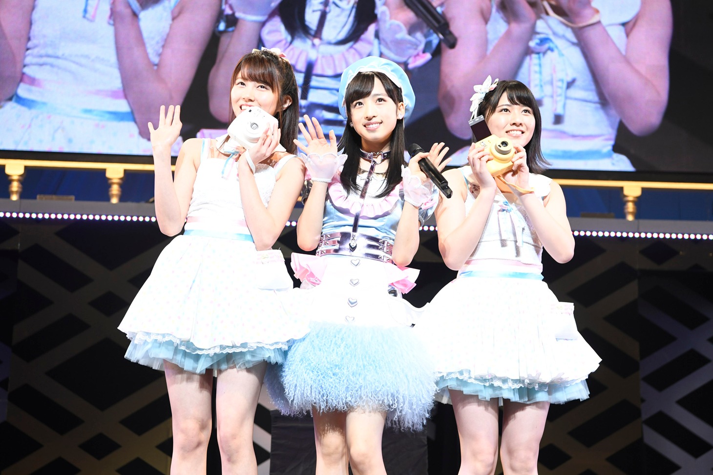 小栗有以ソロコンサートの様子。（c）AKS
