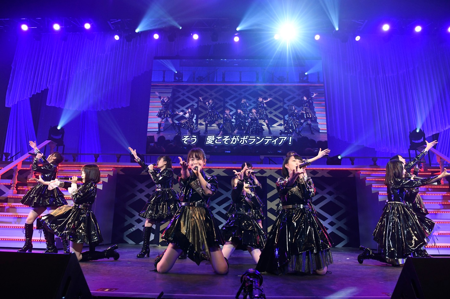AKB48チーム8 WESTによるライブの様子。(c)AKS